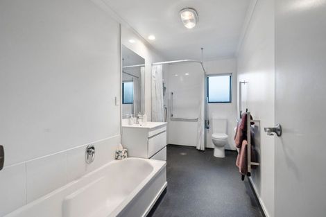 Photo of property in 9 Malthus Place, Foxton Beach, Foxton, 4815