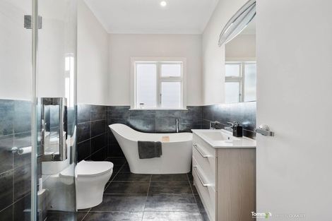 Photo of property in 50 Wright Street, Mount Cook, Wellington, 6021