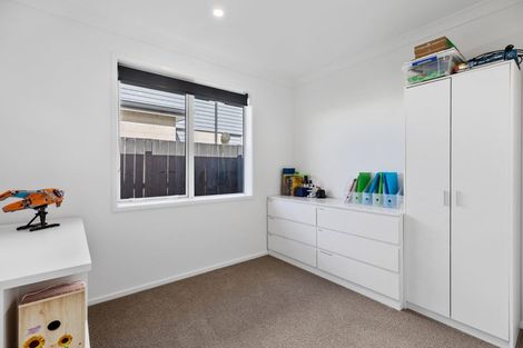 Photo of property in 28 Farrier Street, Papamoa, 3118