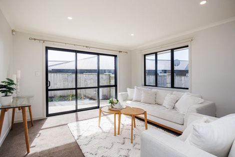 Photo of property in 12 Gibraltar Way, Fitzherbert, Palmerston North, 4410