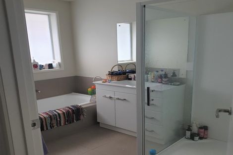 Photo of property in 30a Mellsop Avenue, Waiuku, 2123