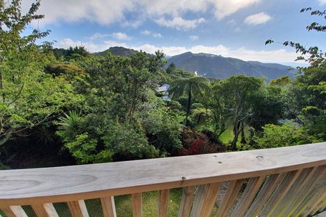 Photo of property in 5 Maldive Street, Khandallah, Wellington, 6035