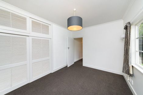 Photo of property in 4 Awatea Terrace, Hokowhitu, Palmerston North, 4410