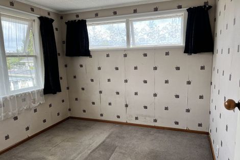 Photo of property in 40 Longburn Road, Henderson, Auckland, 0610