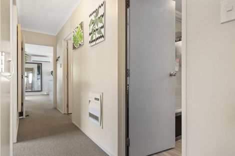 Photo of property in 5 Coromandel Court, Roslyn, Palmerston North, 4414