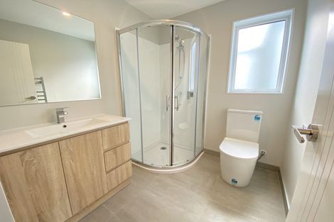 Photo of property in 35 Kaimai Avenue, Massey, Auckland, 0614