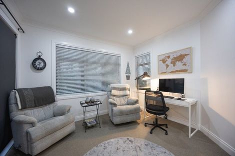 Photo of property in 31 Balmoral Drive, Terrace End, Palmerston North, 4410