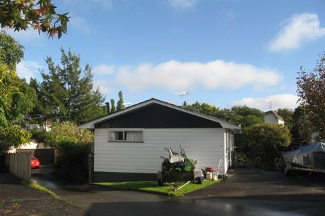 Photo of property in 2/45 Archmillen Avenue, Pakuranga Heights, Auckland, 2010