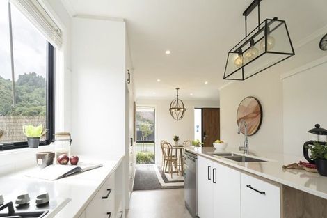 Photo of property in 68 Mawai Hakona Drive, Wallaceville, Upper Hutt, 5018