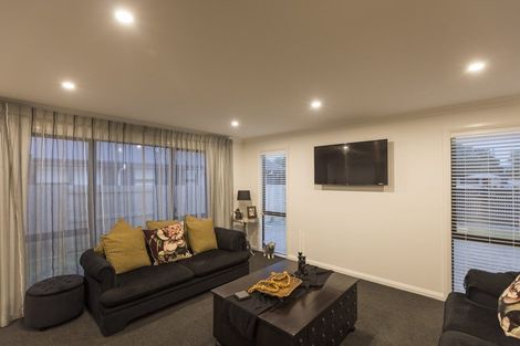 Photo of property in 5 Freedom Drive, Kelvin Grove, Palmerston North, 4414