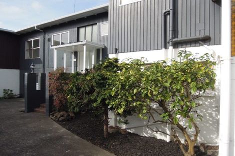 Photo of property in 2/3 Rahopara Street, Castor Bay, Auckland, 0620