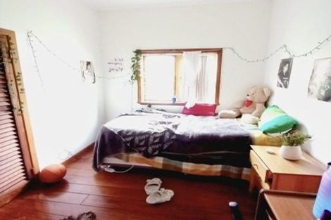 Photo of property in 137 Seabrook Avenue, New Lynn, Auckland, 0600