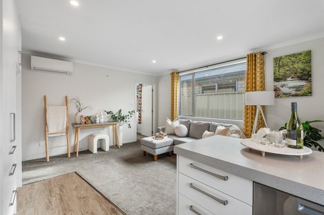 Photo of property in 2 Bruce Street, Mosgiel, 9024