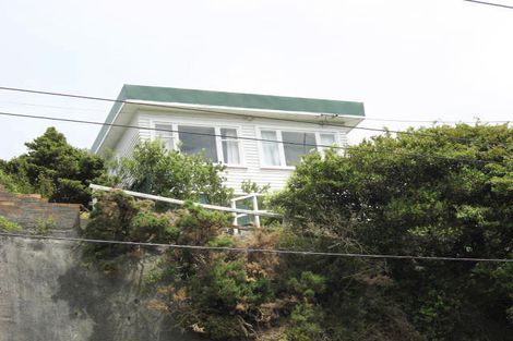 Photo of property in 136 The Ridgeway, Mornington, Wellington, 6021