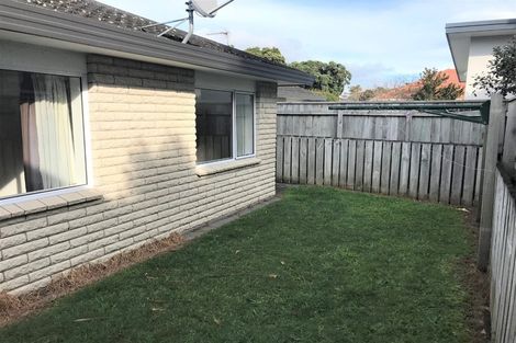 Photo of property in 44a Whiteley Street, Moturoa, New Plymouth, 4310