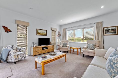 Photo of property in 5 Sophia Place, Karaka, Papakura, 2113