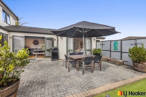 Photo of property in 9 Crannich Place, Wattle Downs, Auckland, 2103