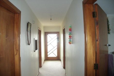 Photo of property in 27 Carlisle Street, Levin, 5510
