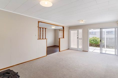 Photo of property in 22 Rowandale Avenue, Manurewa, Auckland, 2102