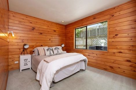 Photo of property in 2/62 Hillcrest Avenue, Hillcrest, Auckland, 0627