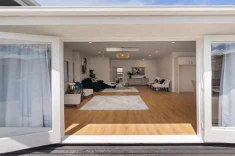 Photo of property in 163a Gray Avenue, Papatoetoe, Auckland, 2024