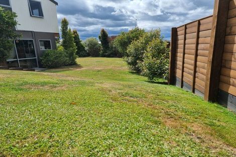 Photo of property in 1 Waitawa Place, Lynmore, Rotorua, 3010