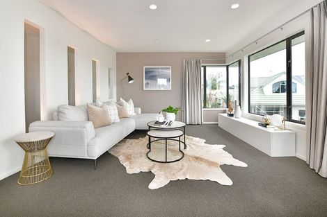 Photo of property in 22 Wentwood Place, Torbay, Auckland, 0630