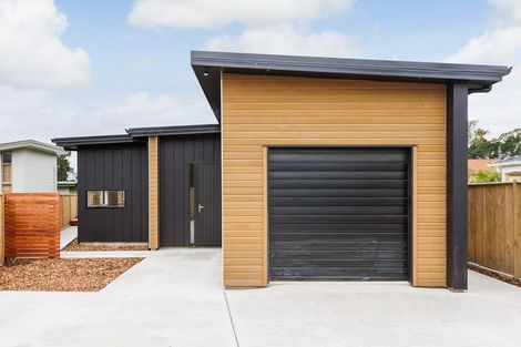 Photo of property in 40a Clifton Terrace, Fitzherbert, Palmerston North, 4410