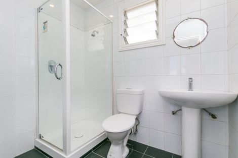 Photo of property in 87 Tasman Street, Mount Cook, Wellington, 6021