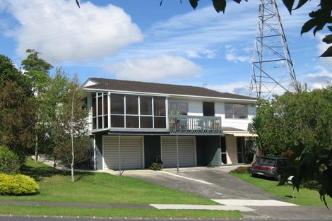 Photo of property in 38 Cardiff Road, Pakuranga, Auckland, 2010