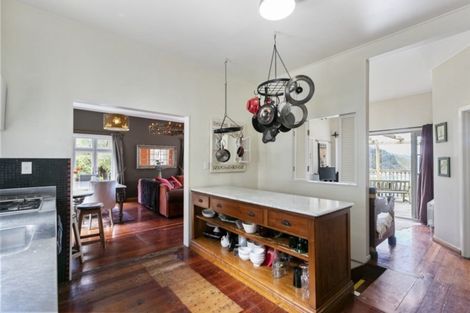 Photo of property in 34 Ferry Road, Days Bay, Lower Hutt, 5013