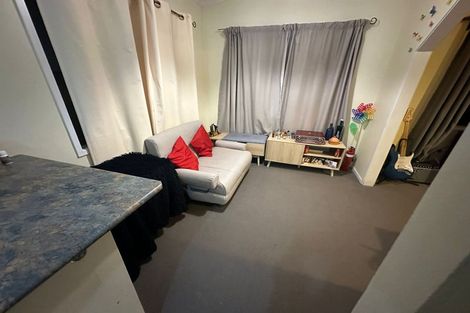 Photo of property in 36 Lewisham Street, Highland Park, Auckland, 2010