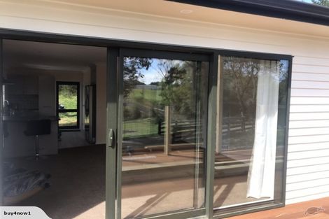 Photo of property in 133 Codlin Road, Waiuku, 2682