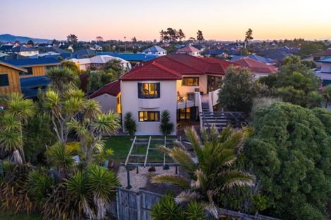 Photo of property in 15 Neptune Place, Waimairi Beach, Christchurch, 8083