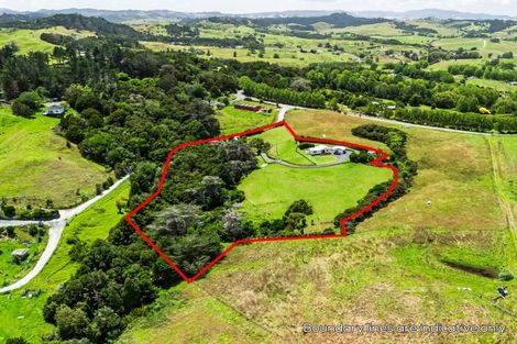 Photo of property in 6 Te Pahi River Drive, Paparoa, Maungaturoto, 0583