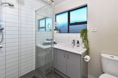 Photo of property in 7 Gatland Road, Opaheke, Papakura, 2113