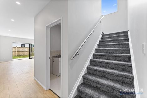 Photo of property in 39a Hari Road, Karaka, 2113