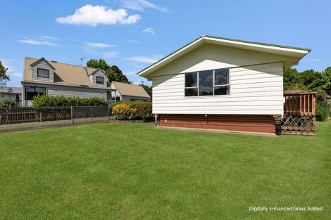 Photo of property in 25 Reynolds Road, Pukekohe, 2120