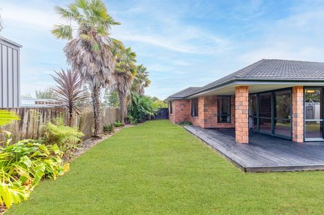 Photo of property in 63 Coleraine Drive, Rototuna, Hamilton, 3210