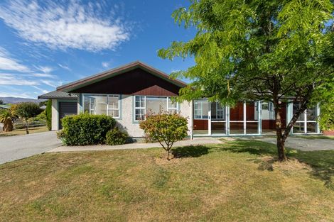 Photo of property in 27 Achilles Place, Wanaka, 9305
