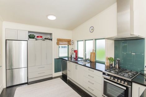 Photo of property in 27 Stout Street, Whataupoko, Gisborne, 4010