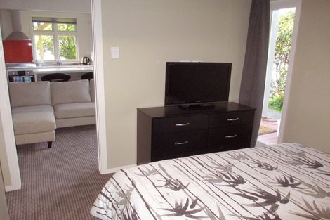 Photo of property in 1a Apuka Street, Brooklyn, Wellington, 6021