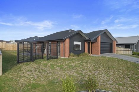 Photo of property in 13 Harakeke Drive, Wharewaka, Taupo, 3330