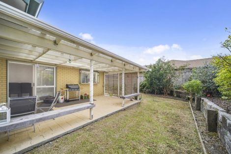 Photo of property in 5 Harobed Place, Weymouth, Auckland, 2103