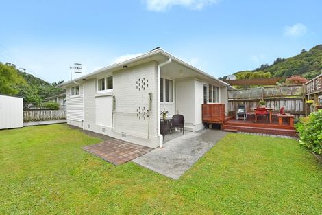 Photo of property in 1/15 Lane Street, Wallaceville, Upper Hutt, 5018