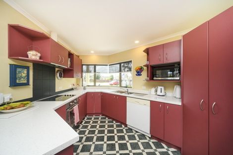 Photo of property in 46 Pahiatua Street, Hokowhitu, Palmerston North, 4410