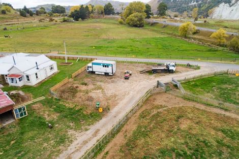 Photo of property in 1 Kereru Street, Mangaweka, 4797