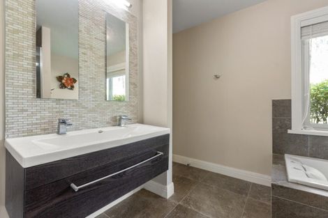 Photo of property in 572 Ormiston Road, Flat Bush, Manurewa, 2576