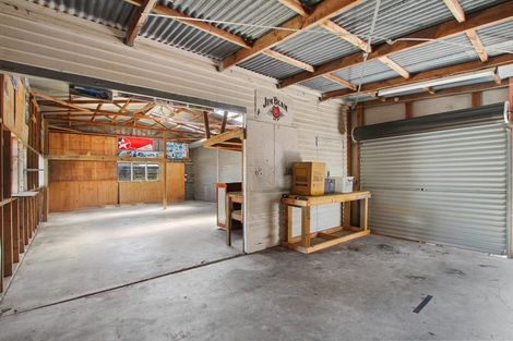 Photo of property in 114 Torkar Road, Clarks Beach, 2122