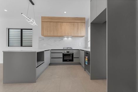 Photo of property in 14 Tukauri Place, Papakura, 2110